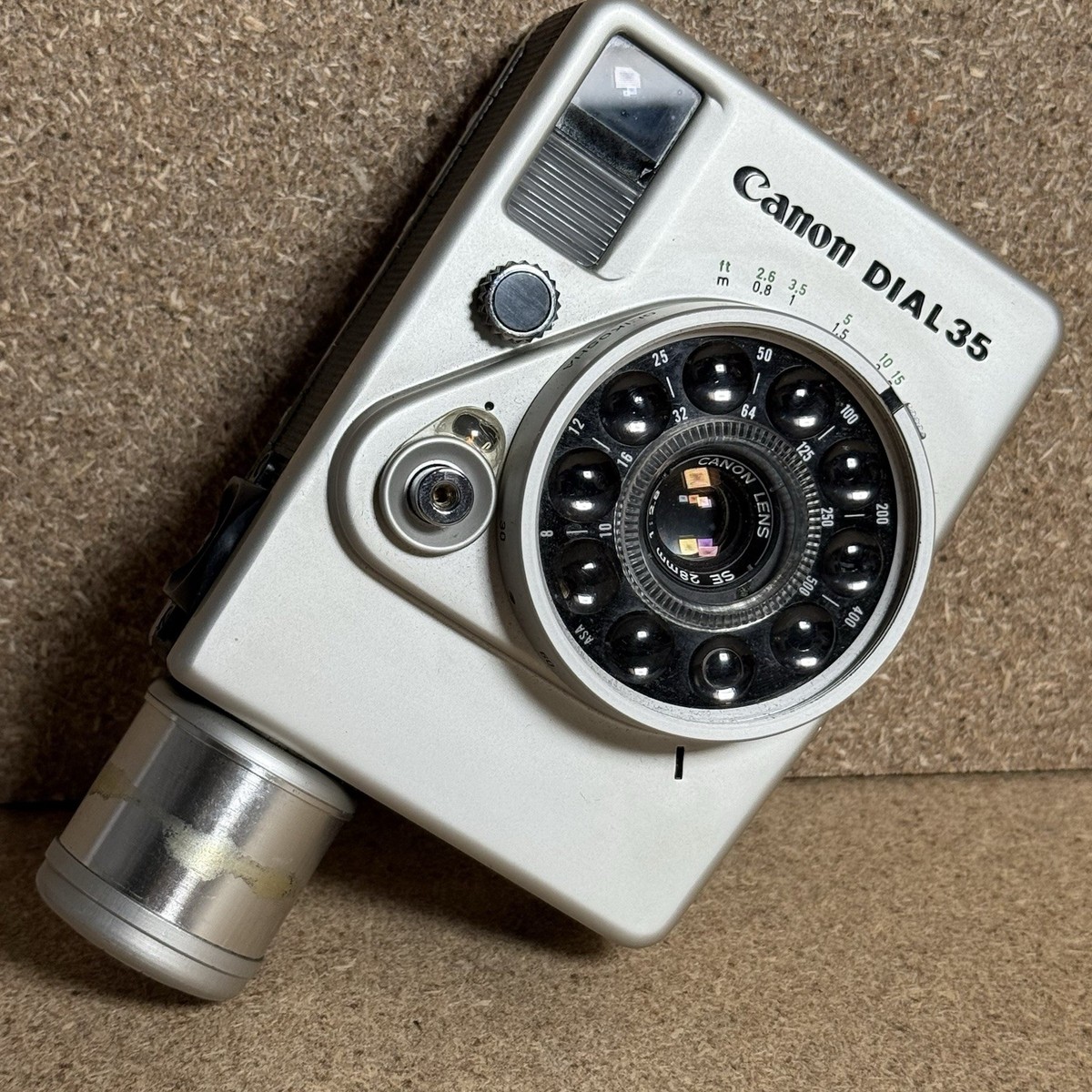 Canon Dial35 35mm half-frame Canon Lens SE 28mm 1:2.8 W/Case