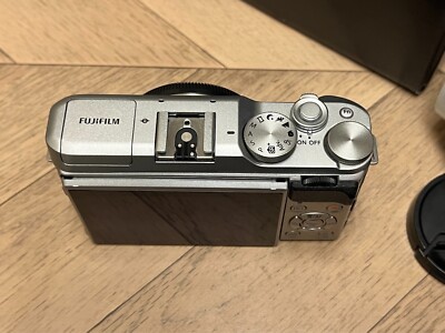 Fujifilm Mirrorless Digital Camera X-A5 Lens Kit Silver MILC Used