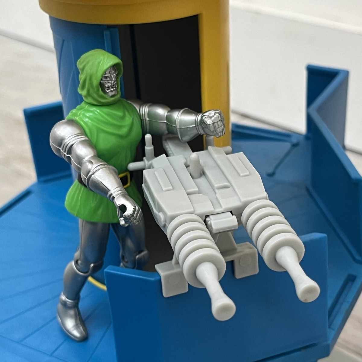 Marvel Super Heroes Training Center Playset Toy Biz Spider-Man