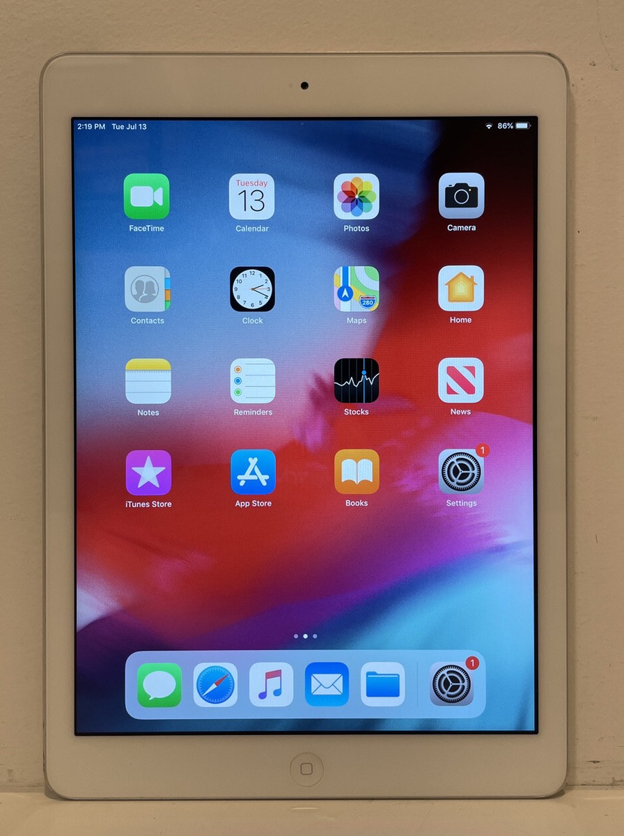 Apple iPad Air 1st Gen. 128GB, Wi-Fi, 9.7in - Silver - LOOSE