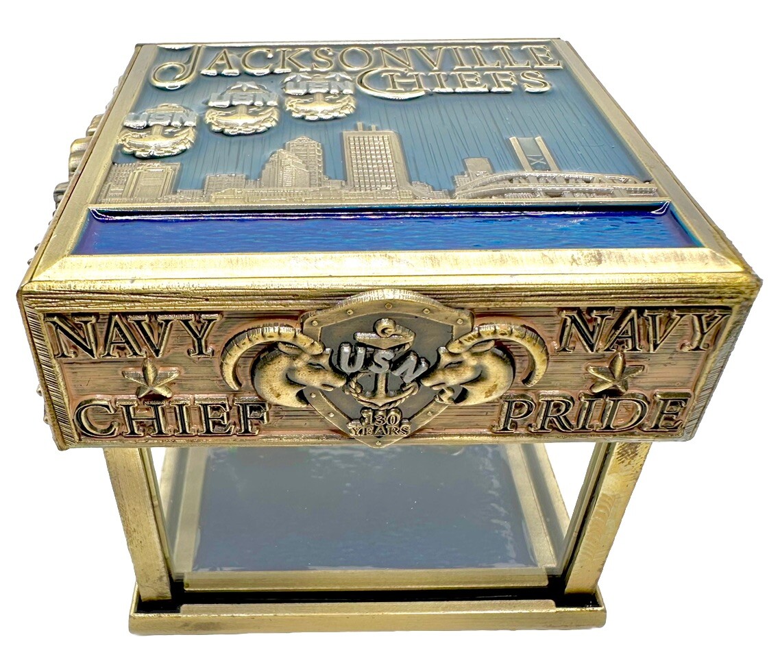 Rare Jacksonville Chiefs Hat Box. USN Navy CPO Challenge Coin