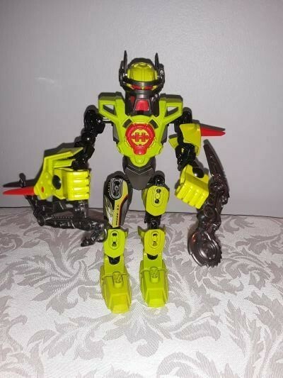 Hero Factory 2142 NATALIE BREEZ 2.0 - Complete Lego Bionicle