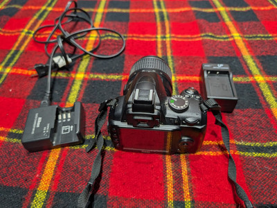 Nikon D3000 Digital Camera w/ Nikon DX 18-55mm G VR Lens | eBay