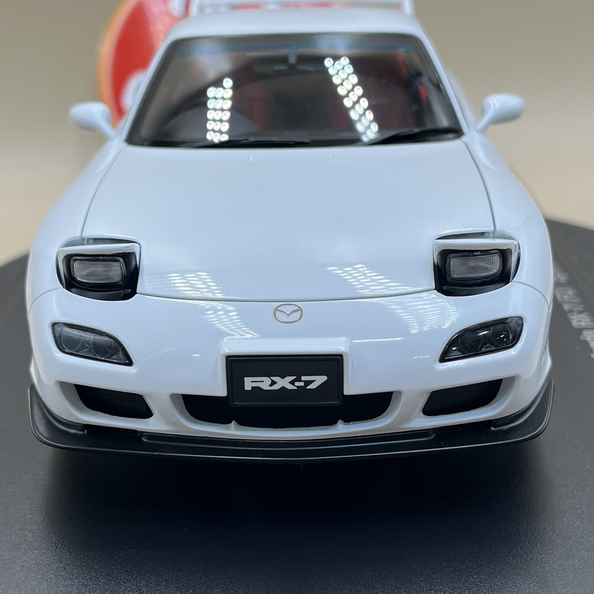AUTOart 1/18 Mazda RX-7 FD FD3S Spirit R Type-A pure white