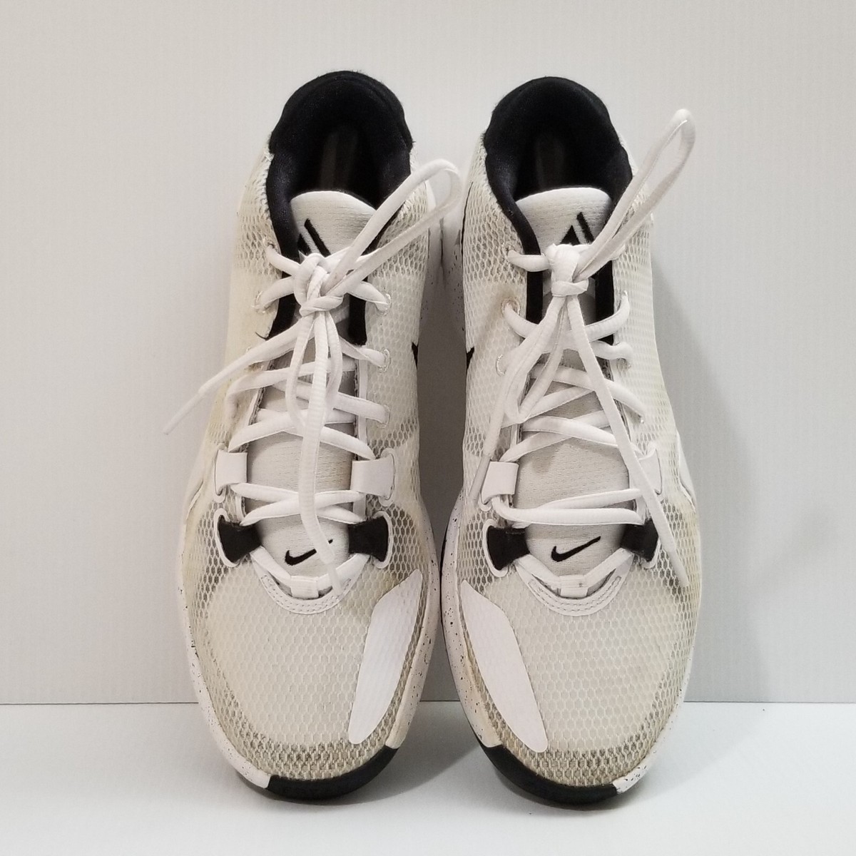 Nike Mens Zoom Freak 1 Oreo Basketball Shoes White Black BQ5422