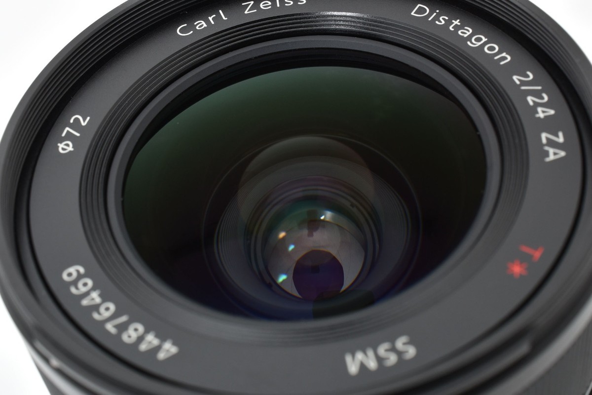 Sony 24mm f2 Distagon ZA T* SSM Lens SAL24F20Z From JAPAN #2644844