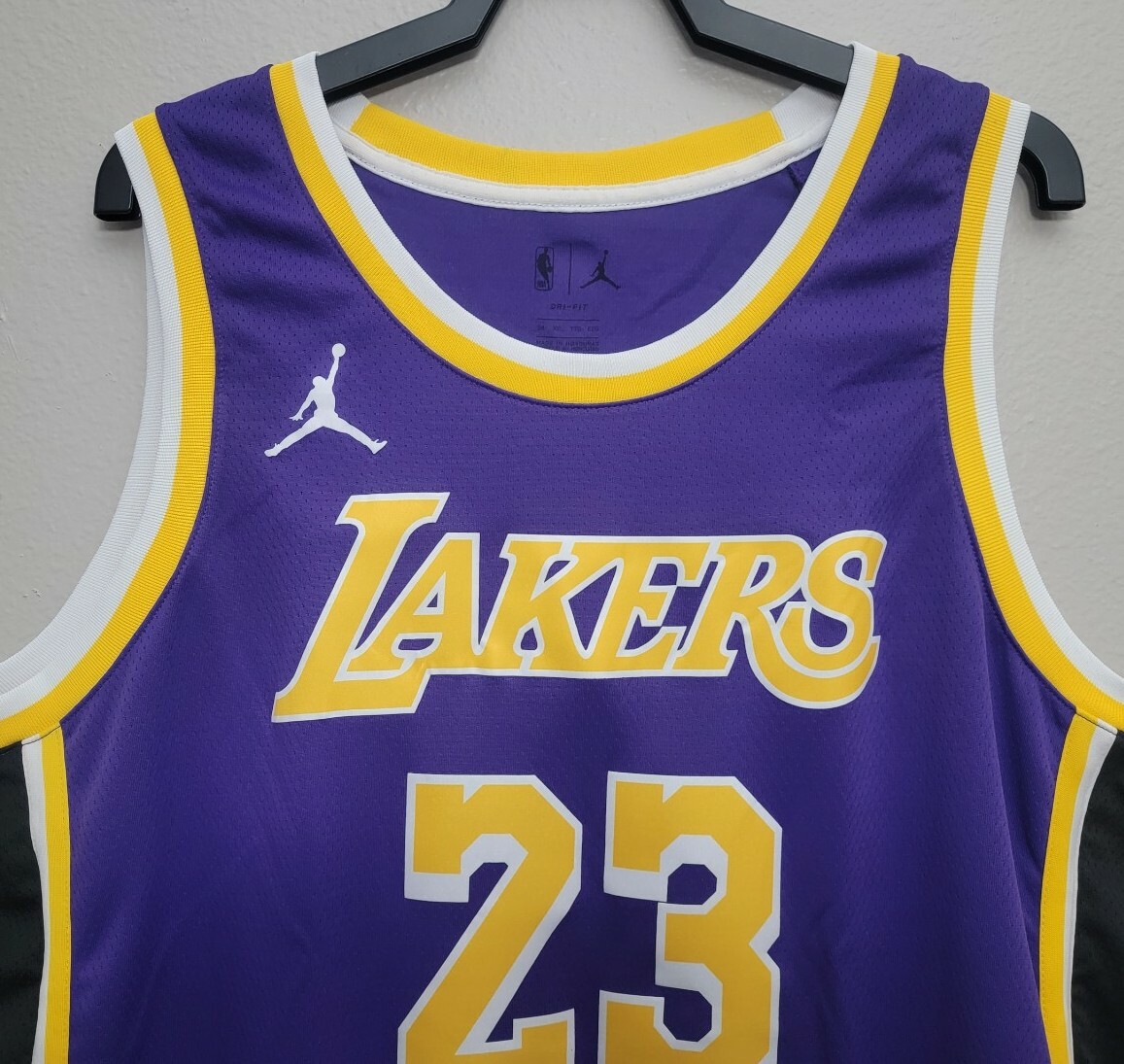 Nike Los Angeles Lakers LeBron James Statement Jersey Size 56 XXL