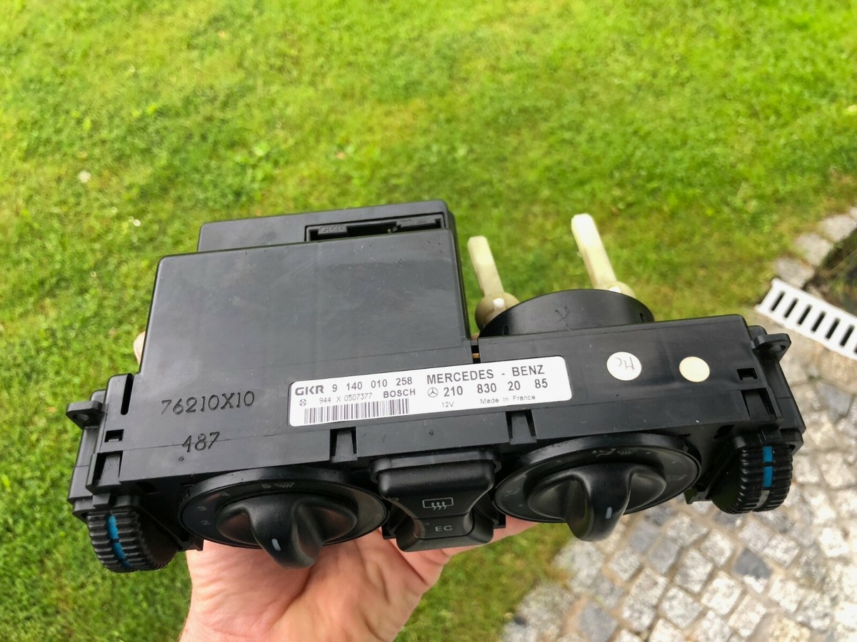 Mercedes W202 W208 CLK W210 AC CONTROL CLIMATE UNIT 2108302085 OEM