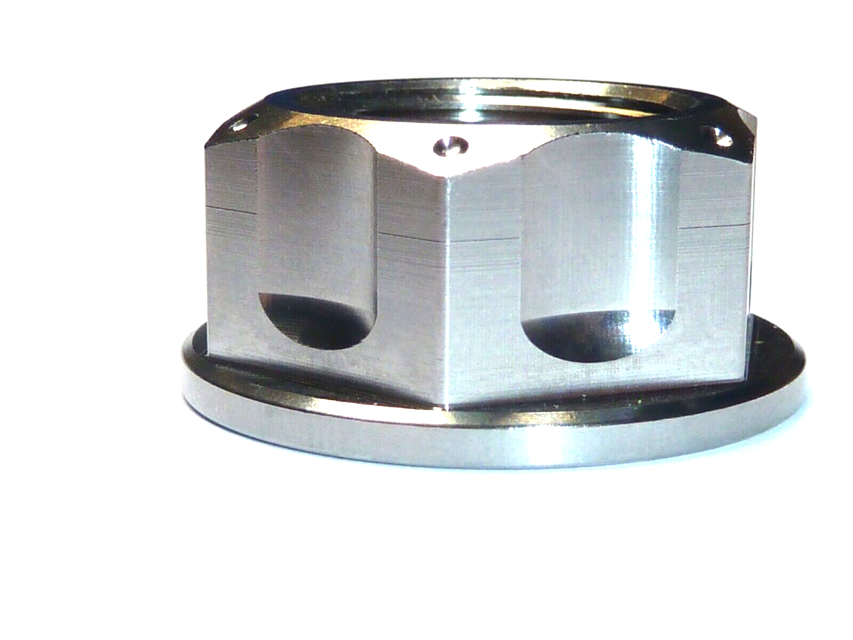 Suzuki GSXR750 L1-L9 2011-2019 TITANIUM FRONT AXLE SPINDLE FLANGED