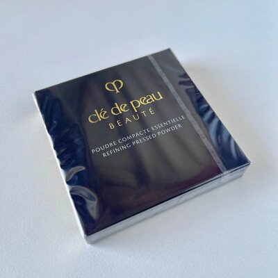 CLE DE PEAU BEAUTE Poudre Compacte Essentielle N Pressed Powder