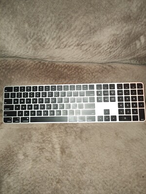 Apple Magic Keyboard w/ Touch ID and Numeric Keypad Model A2520