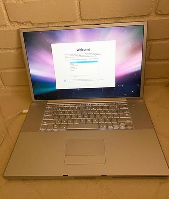 Apple PowerBook G4 A1107 17-in 1.67 GHz PowerPC G4 1 GB RAM 80 GB