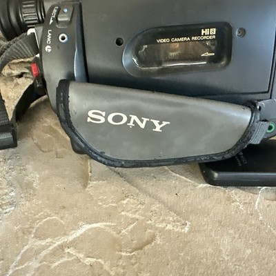 Sony Handycam CCD-TRV85 Hi8 XR Camcorder 72x Zoom NightShot