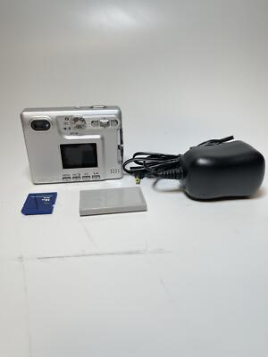 Minolta Dimage XT 3.2 MP Digital Camera 3X Optical Zoom (2786-301