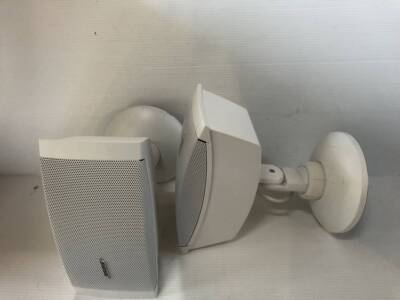 Bose FreeSpace DS 16S Loudspeaker Pair Confirmed Operation White