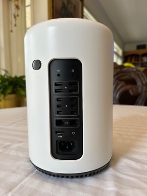White 2013 Apple Mac Pro 2.7GHz 12-core / 128GB / 4TB / FirePro