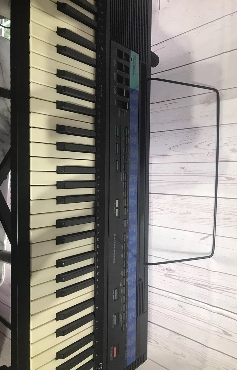 vintage CASIO CT-615 ELECTRONIC Keyboard 210 SOUND tone bank with