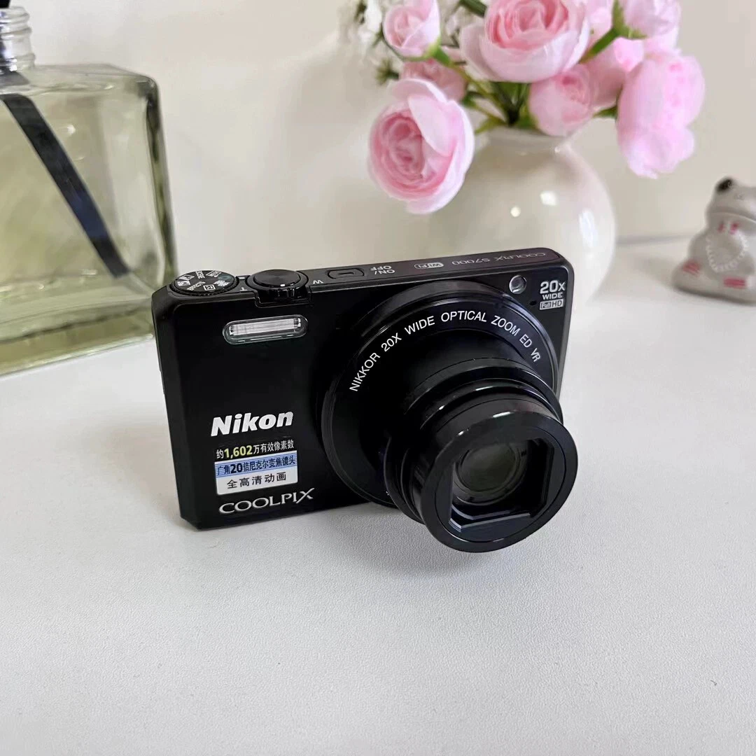 Nikon COOLPIX S7000 16.0MP 20X Optical Zoom Vintage Digital
