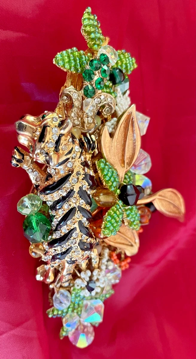 Stanley Hagler N.Y.C. Fashion Signed Vintage & Antique Brooches