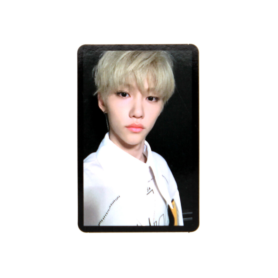 STRAY KIDS] Cle 2:Yellow Wood / Official Photocard [Black] - Felix