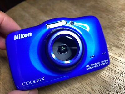 Nikon Coolpix S32 Waterproof 13.2MP Compact Digital Camera Blue