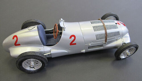 CMC 1/18 Mercedes-Benz W196R Streamliner Minicar | eBay