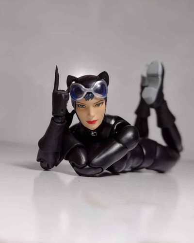 Medicom Mafex Batman Hush Catwoman Action Figure for sale online