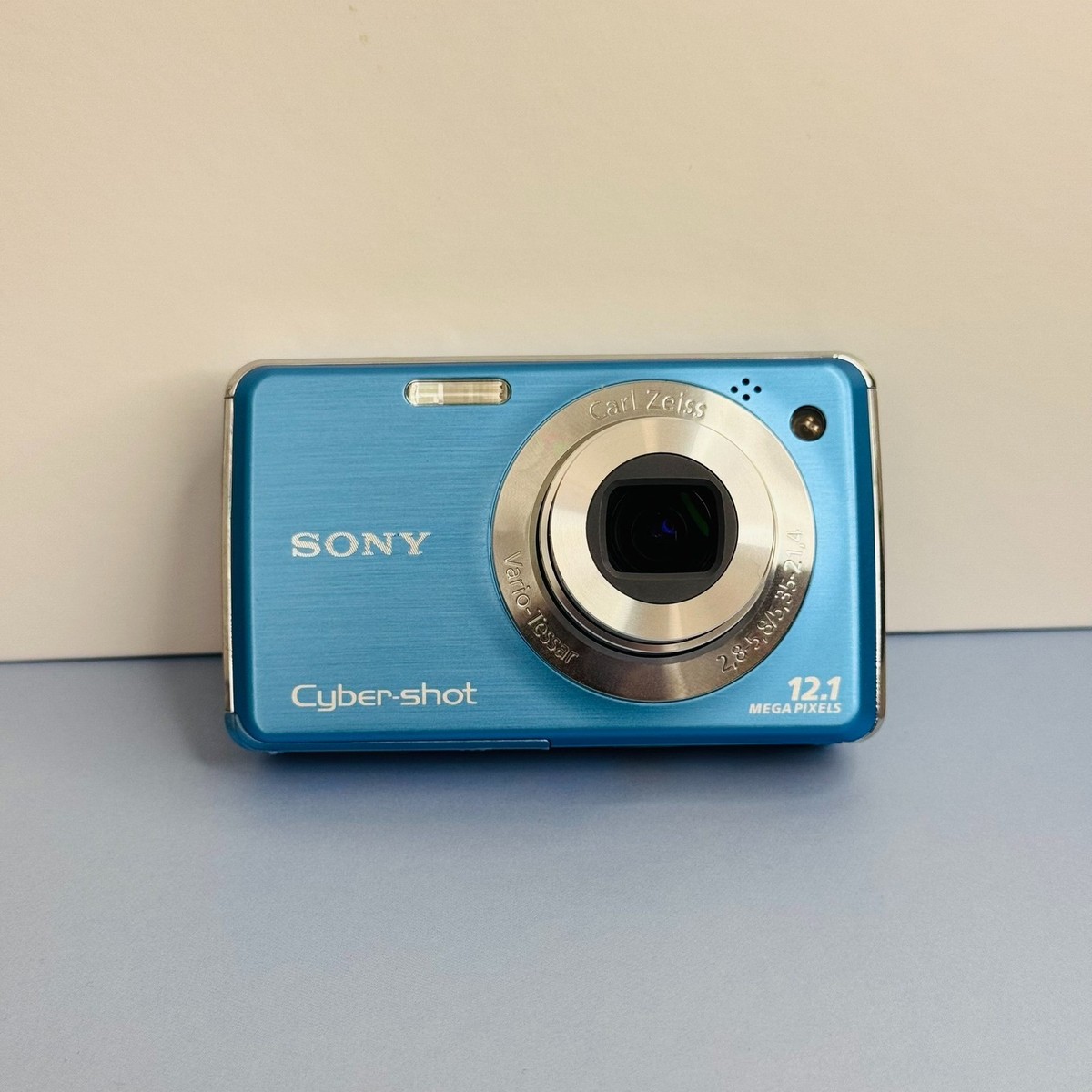 Sony Cyber-Shot DSC-W220 Digital Camera 12.1 MP 4x Optical Zoom