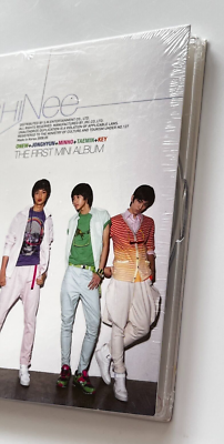 SHINee The First Mini Album Replay Korean ver. 2008 CD + Booklet