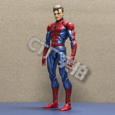 New MAFEX No.075 The Amazing Spider-Man Comic Ver. Action Figure