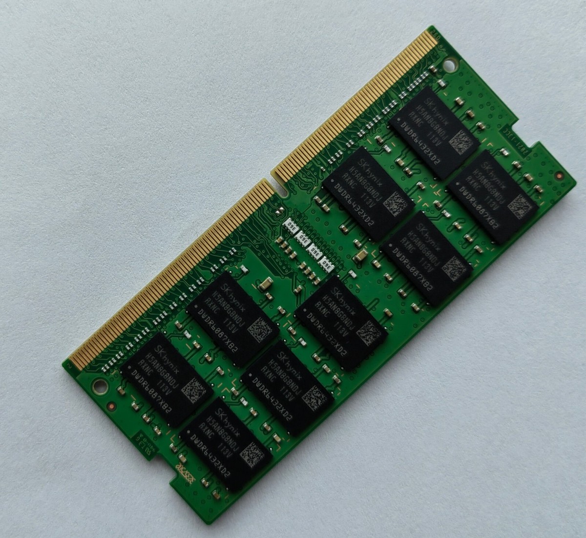 SK hynix 16GB DDR4 3200 Laptop ECC SODIMM RAM 2Rx8 PC4-25600