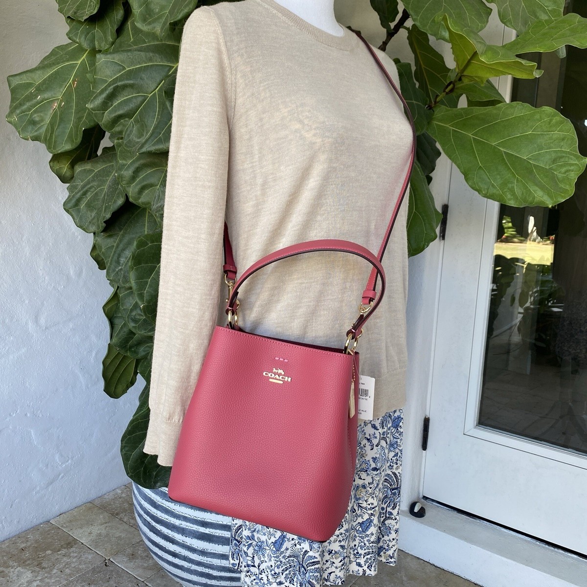 Coach Small Town Bucket Bag - Strawberry Haze 195031392122| eBay