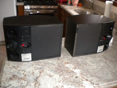 Bose 301 V Series Direct Reflecting matched Speakers Pair Black in
