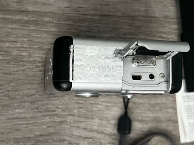 PENTAX Pentax Optio 33WR 3.2 MP Digital Camera - Silver TESTED