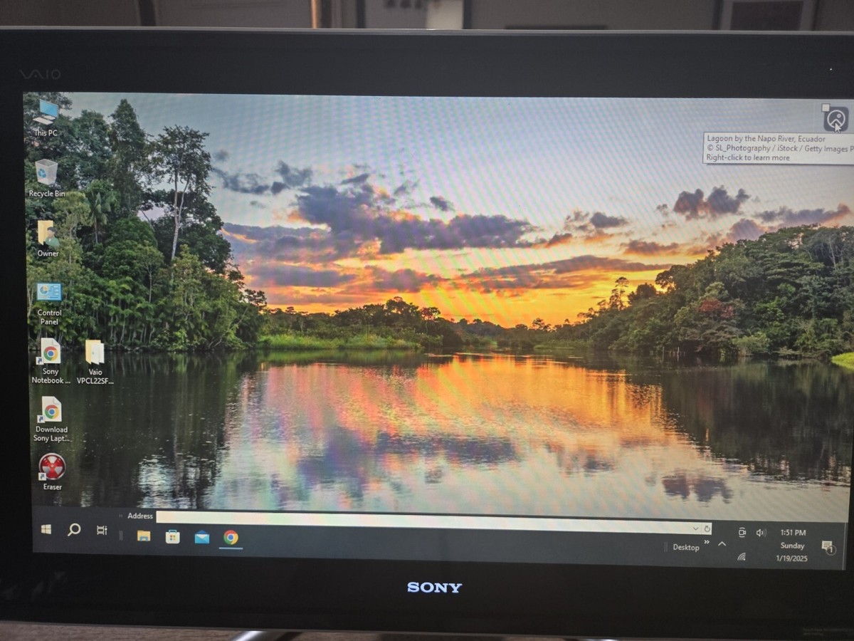 Sony VAIO PC White All-in-One 2.2ghz i7 3D Touch 1080p Blu-Ray 3TB