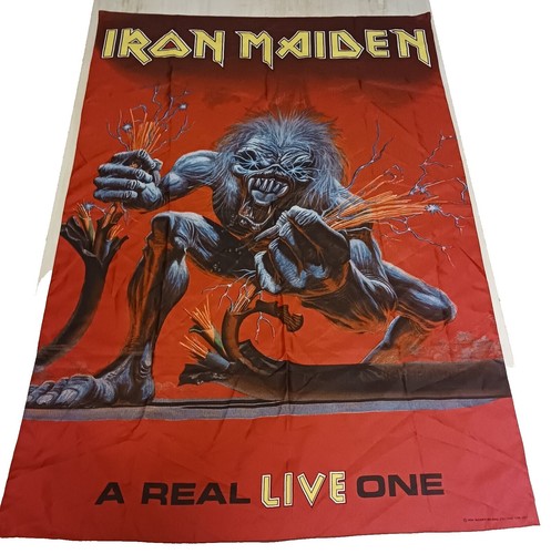 Kerrang! magazine feat. Iron Maiden - No 140 - February 19-March 4