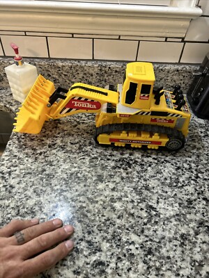 Vintage 1999 Tonka 3210 Hands On Control Truck Front End Scoop