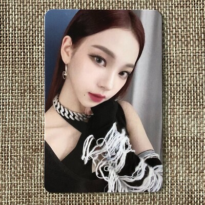AESPA KARINA [ SAVAGE ] Official AR Photocard, P.O.S Ver / New