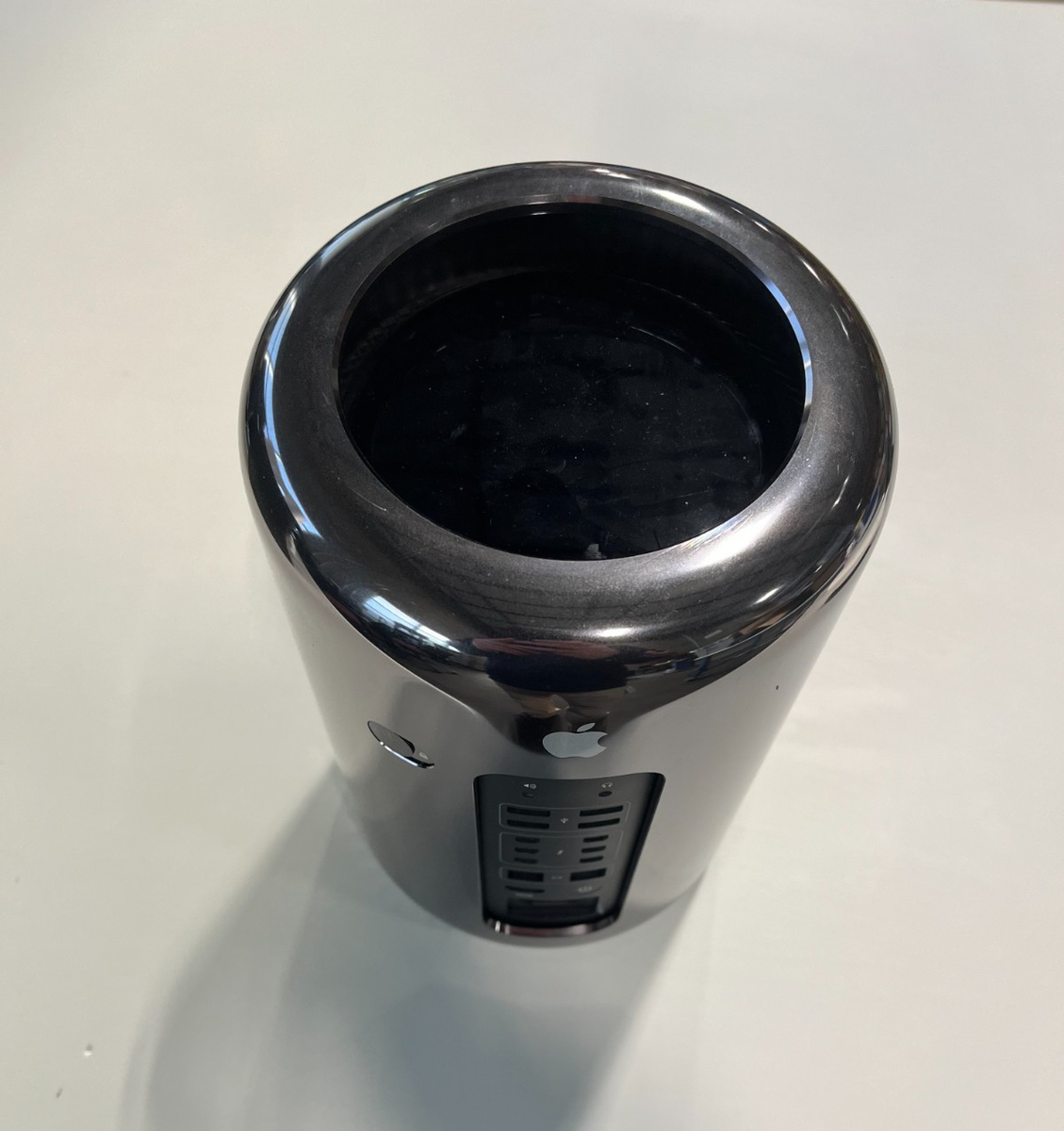 Apple Mac Pro A1481 Desktop - ME253LL/A (October, 2013) for sale