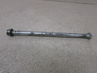 85-87 KAWASAKI ZX600A ZX600 NINJA 600 SWINGARM BOLT SHAFT 33032