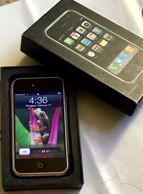 Apple 1st Generation iPhone 2G 8GB A1203 MA712LL/A iOS Ver. 1.0