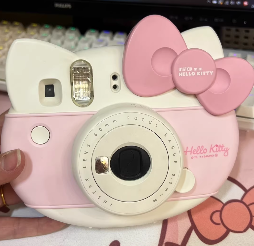 FUJIFILM Hello Kitty Fuji Instant Camera Kit Cheki Instax Pink