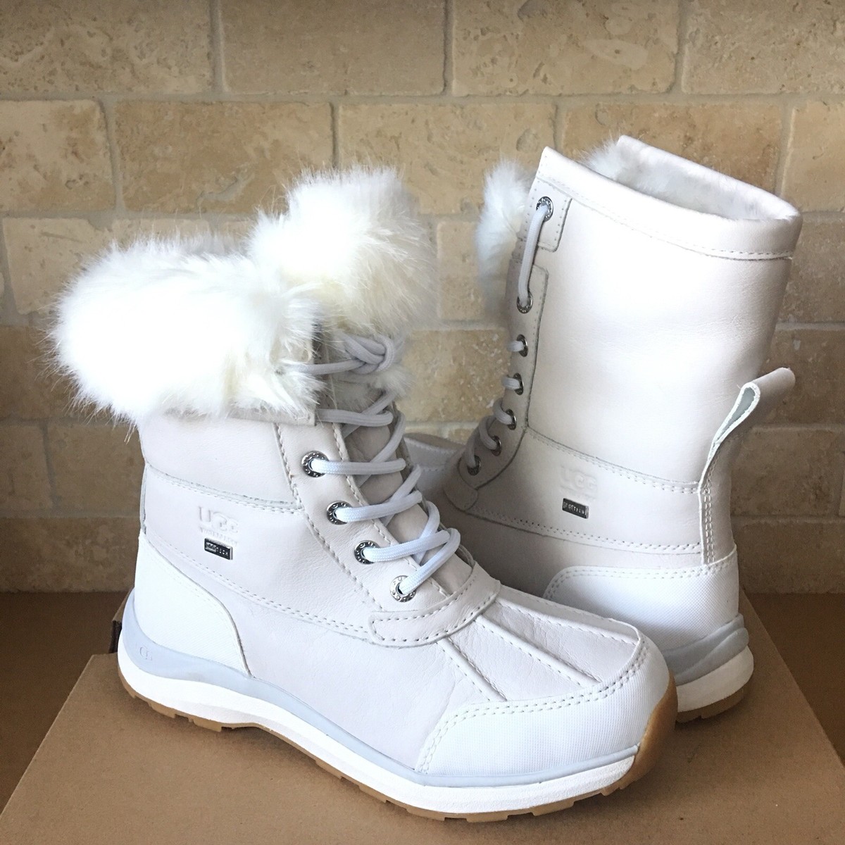 UGG Adirondack III Fluff White Waterproof Leather Snow Boots Size