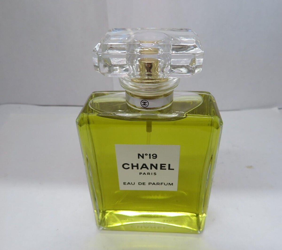 CHANEL No 19 Eau De Parfum Spray 3.4 fl oz/100 ml RARE Read Descr