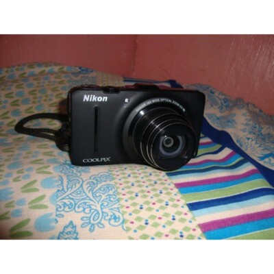 Nikon COOLPIX S9300 16.0MP 18x Optical Zoom Compact Digital Camera