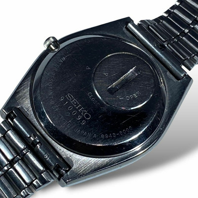 Seiko Grand Quartz 9943-8000 Vintage Men's Watch 35mm Silver Dial