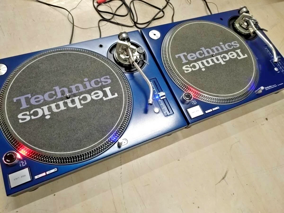 Preços baixos em Technics SL-1200MK3D Direct Drive Toca-discos