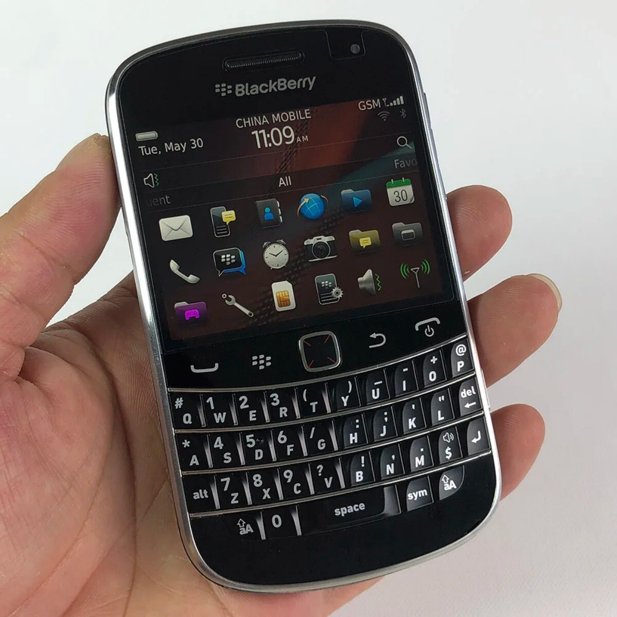 Original BlackBerry Bold 9900-Black(Unlocked)WiFi 5.0MP 8GB ROM