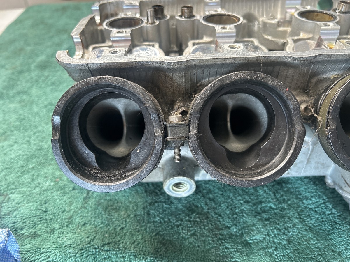 2003-2004 Kawasaki Ninja ZX6R Engine Top End Cylinder Head 11008-1430