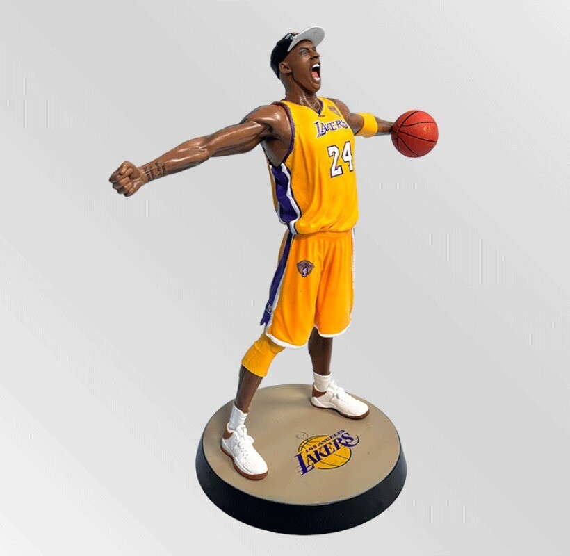New Basketball Star Lakers Kobe Bryant Roaring 34cm PVC Figure